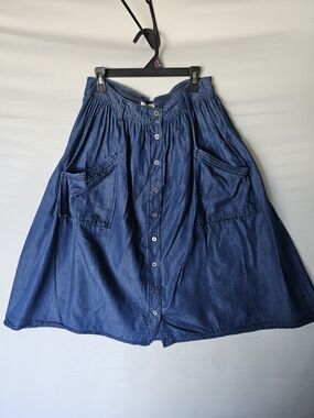Forever Contemporary Denim Button Front Midi Skirt with Pockets - Size M